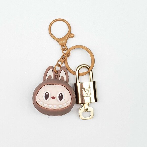 100% Auth Louis Vuitton Lock & Key with unbranded Bagcharm, Keycharm, Keychain - Picture 1 of 7